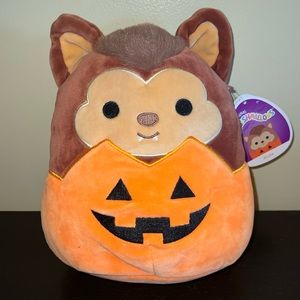 NWT Squishmallow Wade in Pumpkin 8”